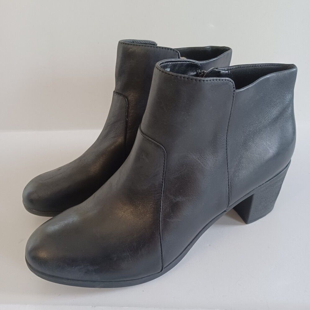 Easy Spirit Sz 9.5 Comfort Ankle Boots Booties Block Heel Black Leather Minimal